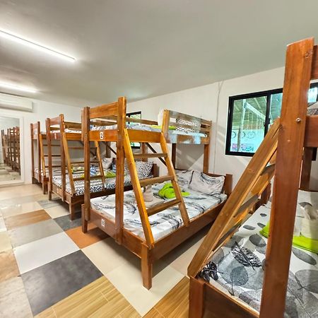 Aquaholik Traveler'S Lodge エルニド エクステリア 写真