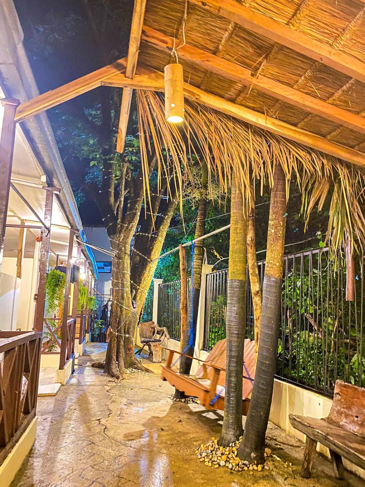 Aquaholik Traveler'S Lodge エルニド エクステリア 写真