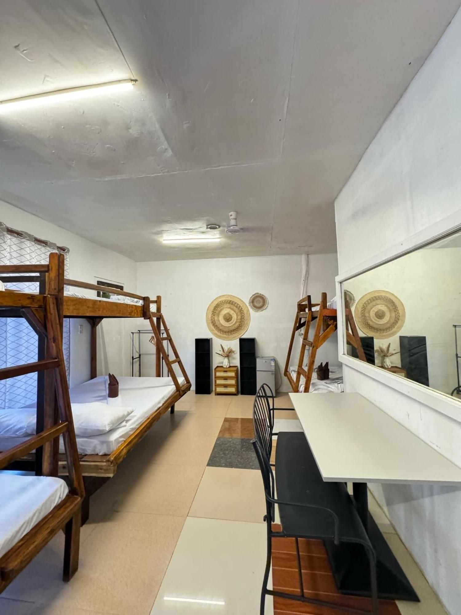 Aquaholik Traveler'S Lodge エルニド エクステリア 写真