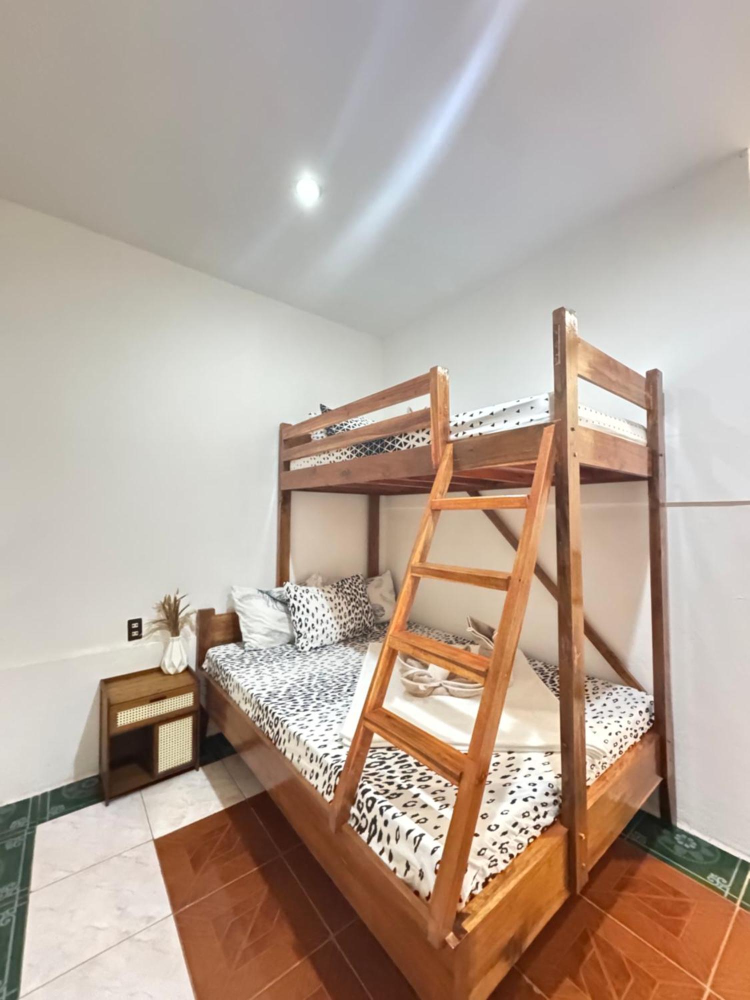 Aquaholik Traveler'S Lodge エルニド エクステリア 写真